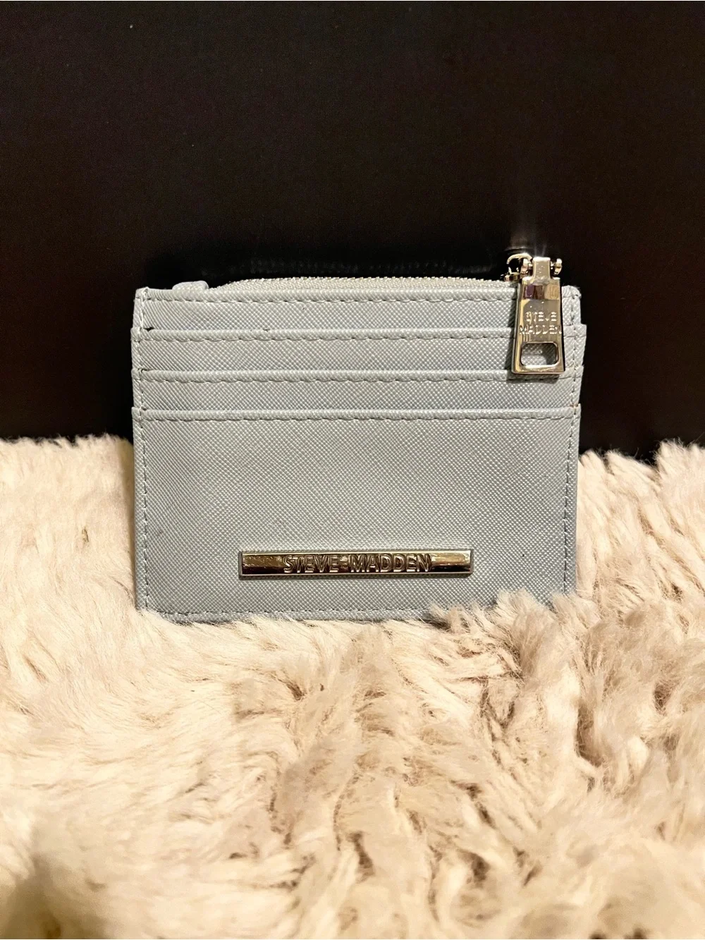 Steve Madden Brayden Pale Blue Card & Key Holder with Zip